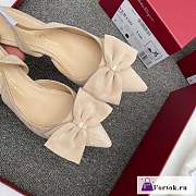 Fortok Salvatore Ferragamo Reda Slingback Pumps Beige - 4
