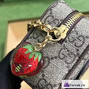 Fortok Gucci Purse With Double G And Strawberry 726252 8.5x8x5.5cm - 5