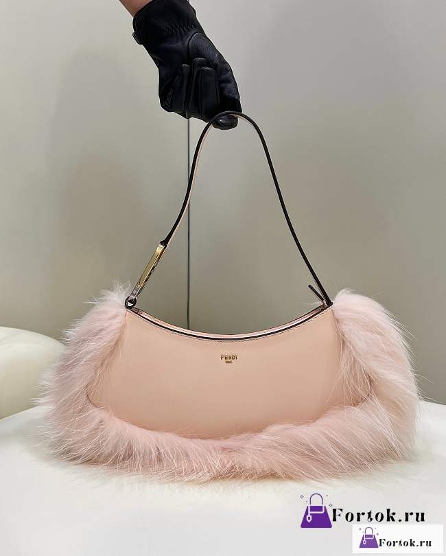 Fortok Fendi O-lock Swing Pink Fox Fur And Leather Pouch - 1