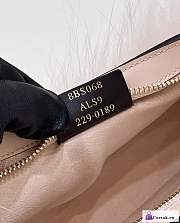 Fortok Fendi O-lock Swing Pink Fox Fur And Leather Pouch - 2