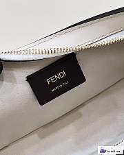 Fortok Fendi O-lock Swing White Fox Fur And Leather Pouch - 4