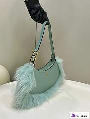 Fortok Fendi O-lock Swing Blue Fox Fur And Leather Pouch - 5