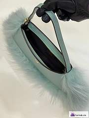 Fortok Fendi O-lock Swing Blue Fox Fur And Leather Pouch - 4
