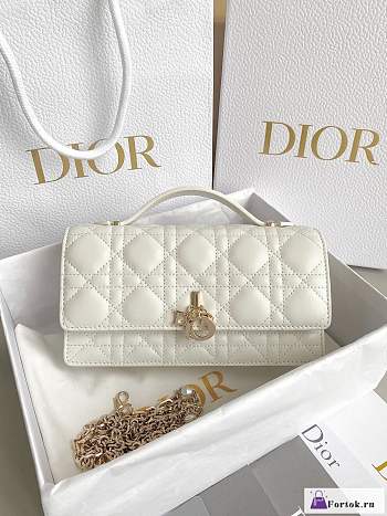 Fortok Dior Miss Mini Bag Latte Cannage Lambskin White 21×11.5×4.5cm