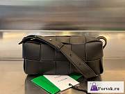 Fortok Bottega Veneta Brick Cassette Bag Black 23.5x10x20cm - 1