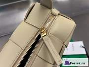 Fortok Bottega Veneta Brick Cassette Bag Beige 23.5x10x20cm - 5