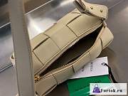 Fortok Bottega Veneta Brick Cassette Bag Beige 23.5x10x20cm - 3