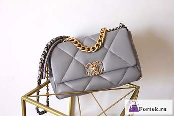 Fortok Chanel 19 Flap Bag Grey 16x26x9cm