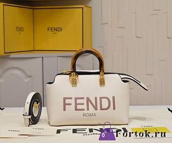 Fortok Fendi By The Way Mini Tote Bag White 19x20x6cm