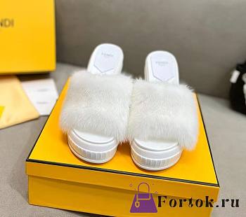 Fortok Fendi Fashion Show White Mink Slides