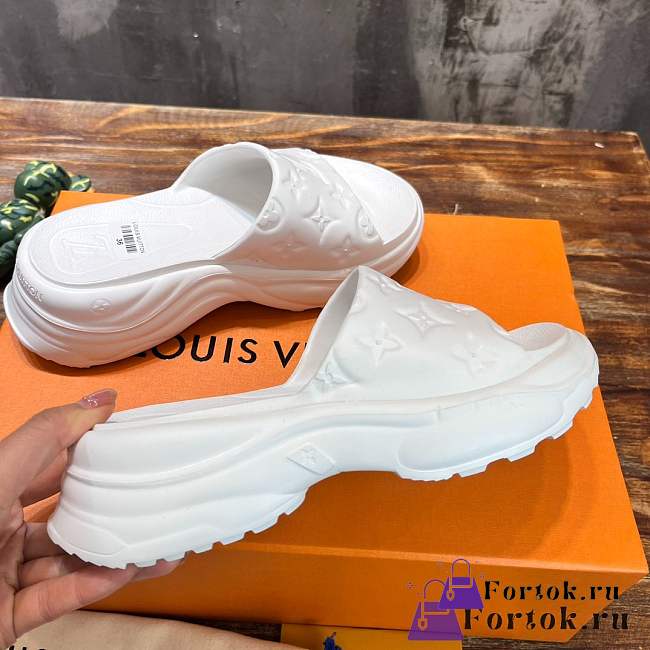 Fortok Louis Vuitton Pool 55 Mules White - 1