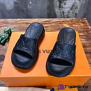 Fortok Louis Vuitton Pool 55 Mules Black - 2