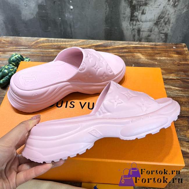 Fortok Louis Vuitton Pool 55 Mules Pink - 1