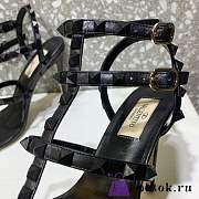 Fortok Valentino Rockstud Accents Leather Pumps - 5