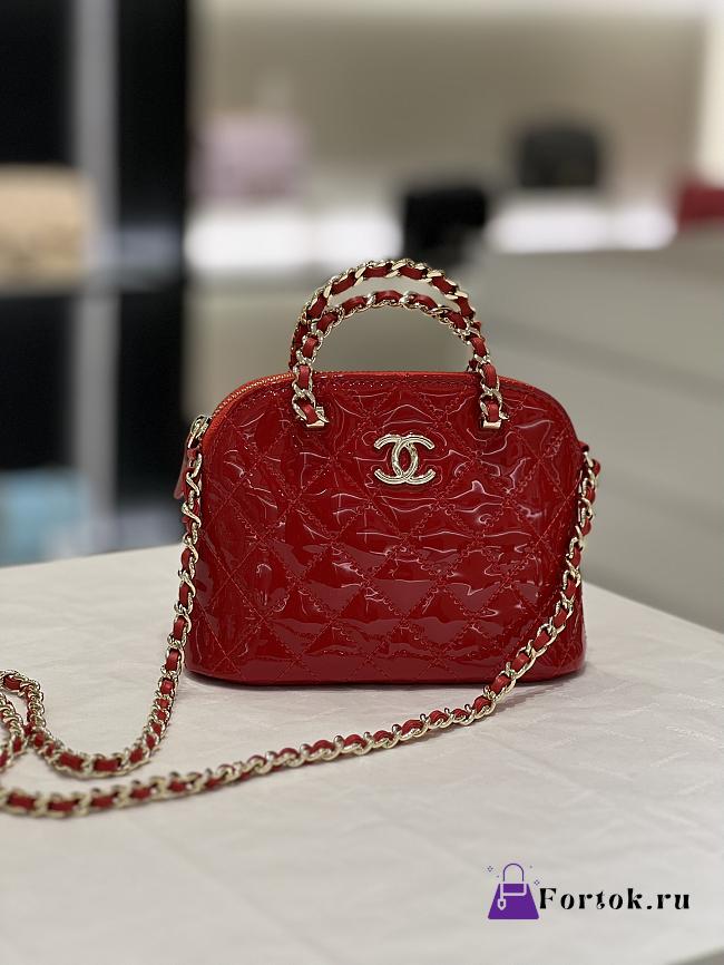 Fortok Chanel Clutch With Chain Patent Calfskin & Gold-Tone Metal Red - 1