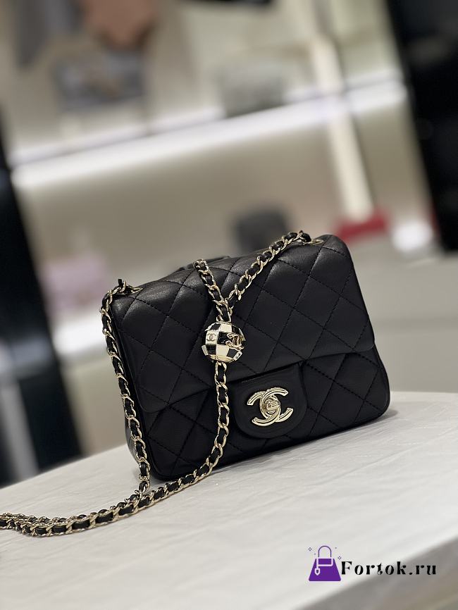 Fortok Chanel 23C Square Pearl Crush Enamel&Gold Lambskin Flap Bag Black - 1