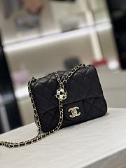 Fortok Chanel 23C Square Pearl Crush Enamel&Gold Lambskin Flap Bag Black - 1