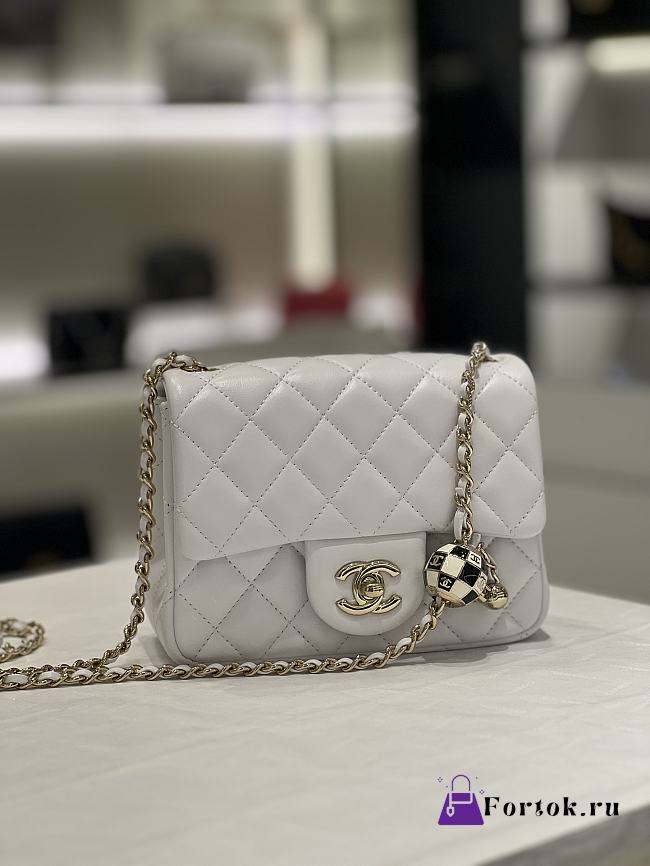 Fortok Chanel 23C Square Pearl Crush Enamel&Gold Lambskin Flap Bag White - 1