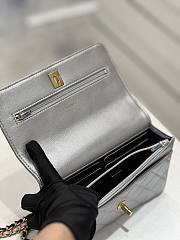 Fortok Chanel Hollow Rainbow Handle Woc Bag Grey - 5