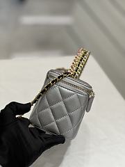 Fortok Chanel 23P Vanity Case Bag Grey 17cm - 2