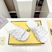 Fortok Fendi Logo Embossed Cloud Slides White - 3