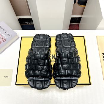 Fortok Fendi Logo Embossed Cloud Slides Black