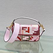 Fortok Fendi Baguette Embroidery Bag Pink 20cm - 1