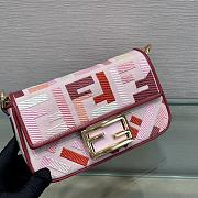 Fortok Fendi Baguette Embroidery Bag Pink 20cm - 2