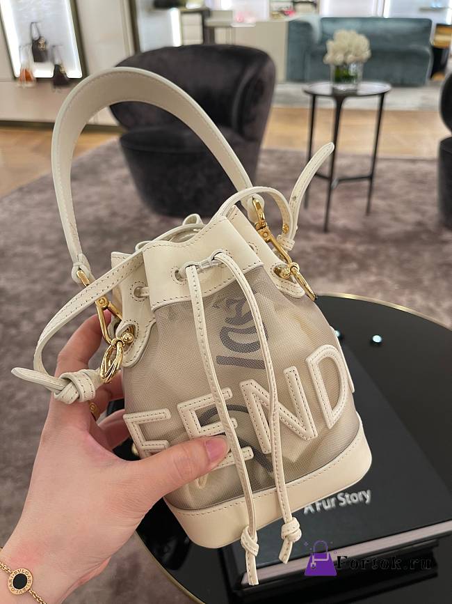 Fortok Fendi Mon Tresor Bucket Bag Beige 12x18x10cm - 1