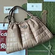 Fortok Gucci Deco Quilted Leather Drawstring Shoulder Bag Beige 43x28x8cm - 1