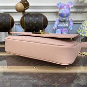 Fortok Louis Vuitton LockMe Chain Bag East West Pink M22303 23.5x14x6cm - 4