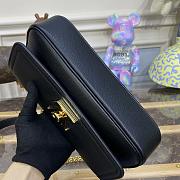 Fortok Louis Vuitton LockMe Chain Bag East West Black M22303 23.5x14x6cm - 5