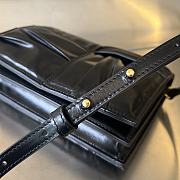 Fortok Bottega Veneta Mini Cassette Cross-Body Bag Black 19x13.5x3.5cm - 5