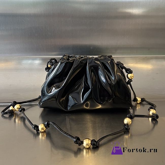 Fortok Bottega Veneta The Mini Patent Leather Pouch Black - 1