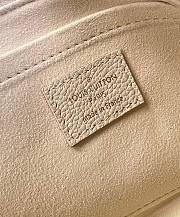 Fortok Louis Vuitton Multi Pochette Accessoires Bag Beige M46568 25x14.5x4.5cm - 6