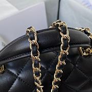 Fortok Chanel Flap Handle Bag Lambskin Black 20x12x6cm - 4
