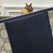 Fortok Gucci GG Supreme Canvas Pouch 30.5x21x1.5cm - 4