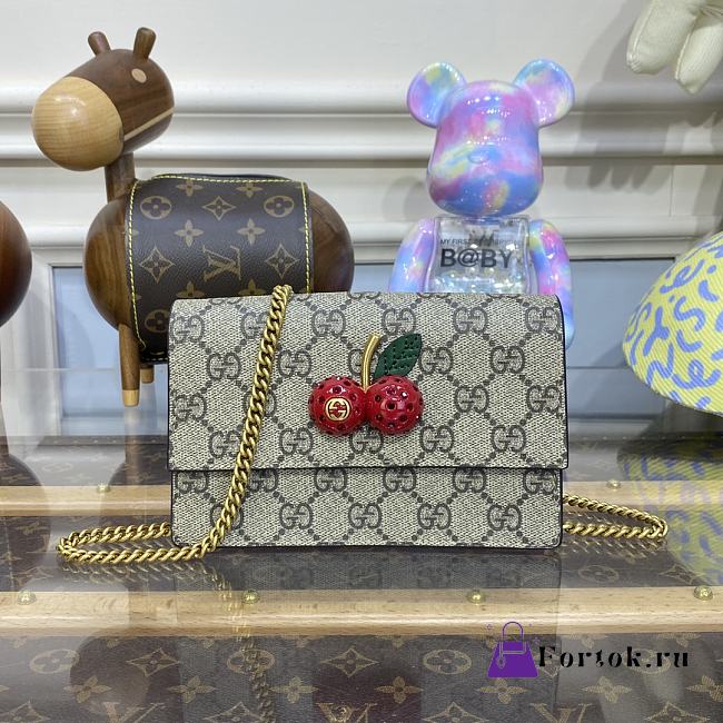 Fortok Gucci GG Supreme Mini Cherry Bag 16.5x10x4.5cm - 1
