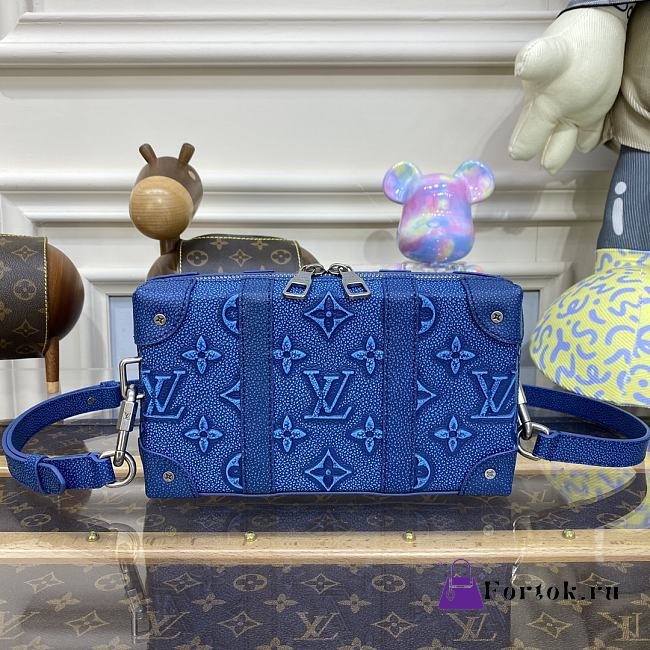 Fortok Louis Vuitton Soft Trunk Bag Blue 22.5x14x5cm - 1