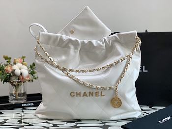 Fortok Chanel 22 Handbag White Gold Hardware 42x39x8cm