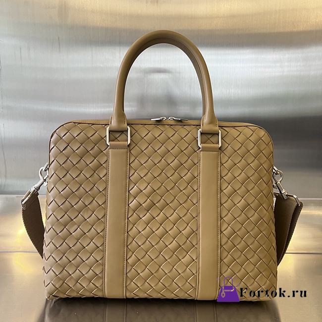 Fortok Bottega Veneta Slim Intrecciato Briefcase Beige 36x29x7.5cm - 1