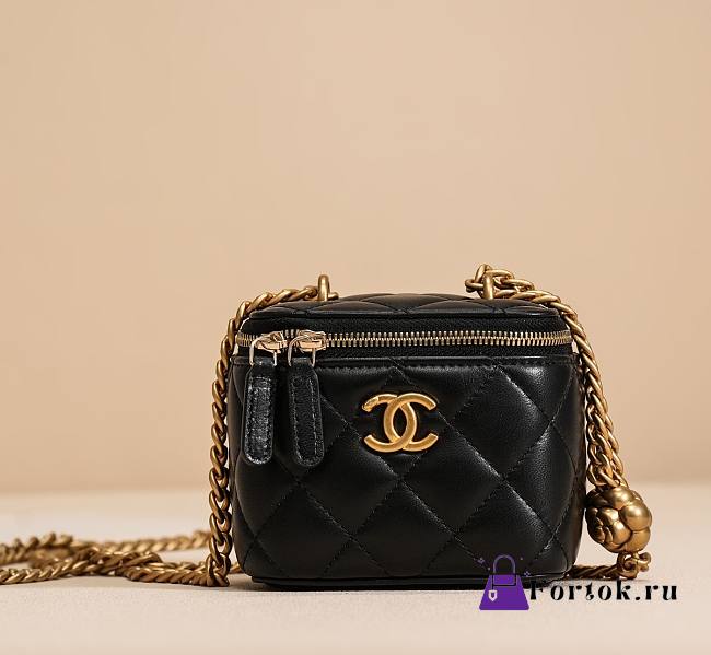 Fortok Chanel 23S Small Vanity Bag With Chain Black 10x9x7cm  - 1