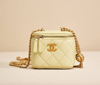 Fortok Chanel 23S Small Vanity Bag With Chain Yellow 10x9x7cm