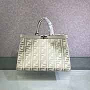 Fortok Fendi Peekaboo X-Tote Bag Light Green 41x29.5x16cm - 1