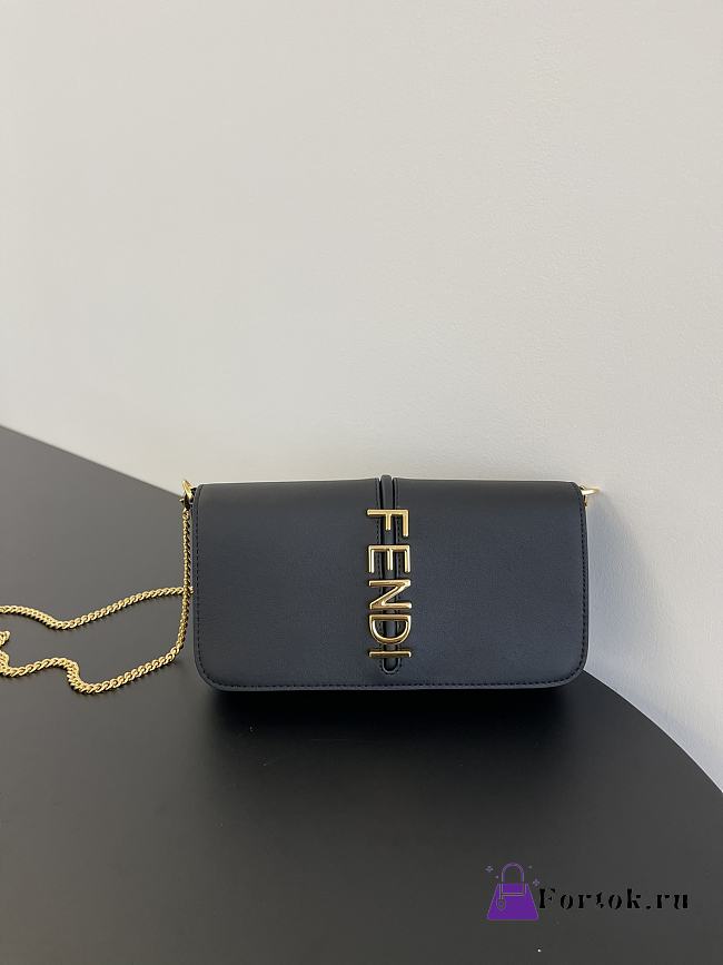 Fortok Fendi Graphy Chain Bag Black 22x5x11cm - 1