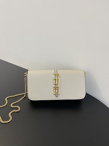 Fortok Fendi Graphy Chain Bag White 22x5x11cm