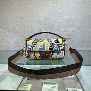 Fortok Fendi Baguette Ff Vertigo Canvas Shoulder Bag 26x13x6cm - 1