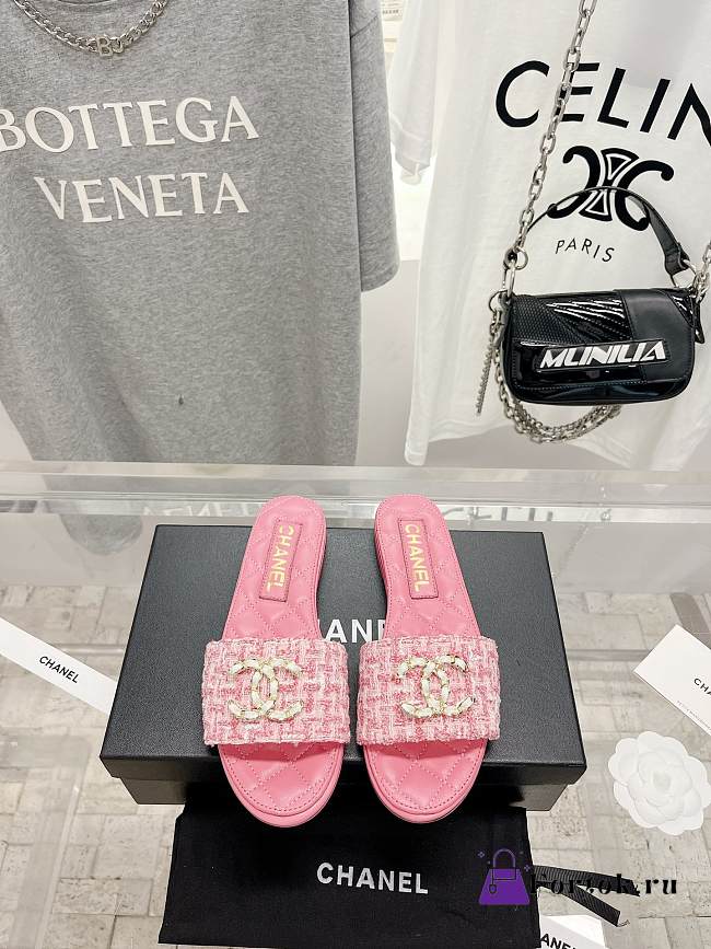 Fortok Chanel Tweed Slides Pink - 1