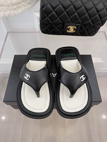 Fortok Chanel Flip-Flops Black