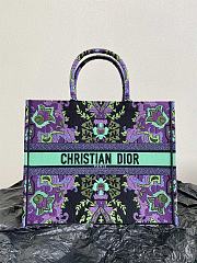 Fortok Dior Book Tote Multicolor Dior Indian Purple Embroidery 42x35x18.5cm - 1